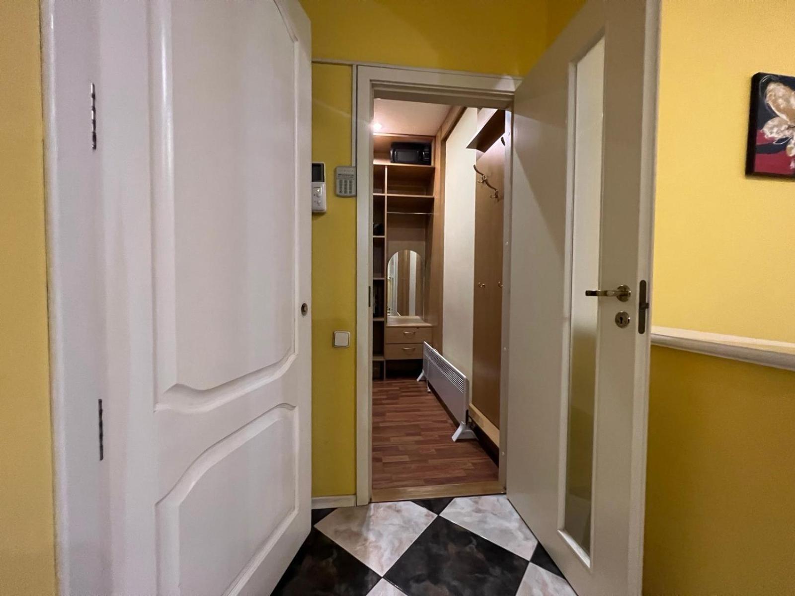 Apartment Near Gulliver Kiev Eksteriør billede